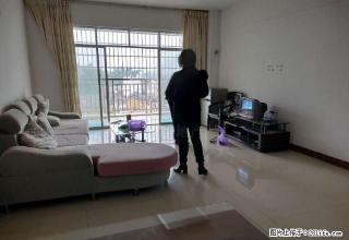 市政广场旁 景园小区 五房仅租3000元，看房方遍！ - 贺州28生活网 hezhou.28life.com